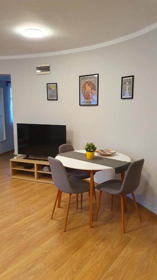 Danubia Apartman Esztergom Esterno foto
