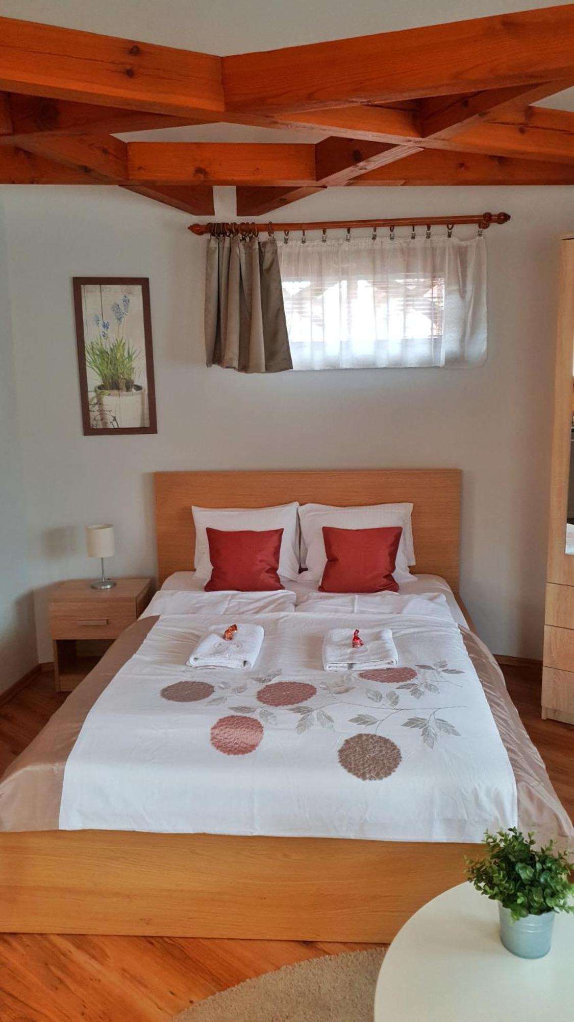 Danubia Apartman Esztergom Camera foto
