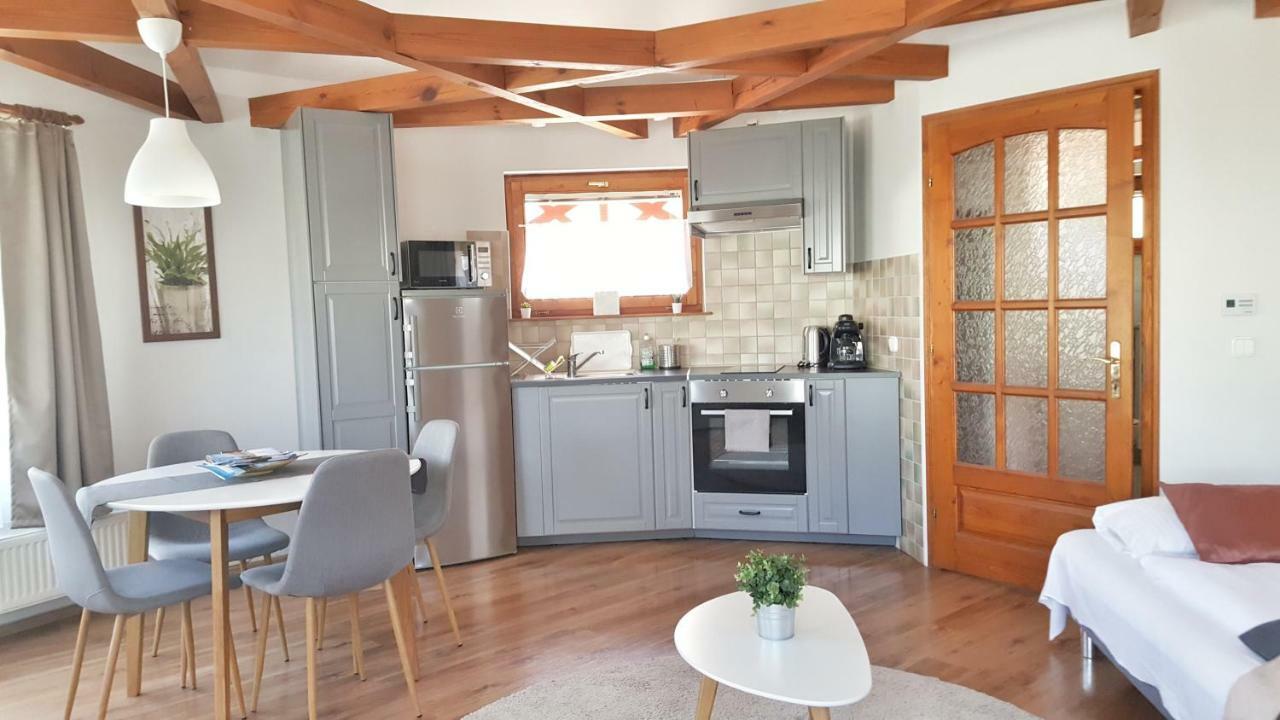 Danubia Apartman Esztergom Esterno foto
