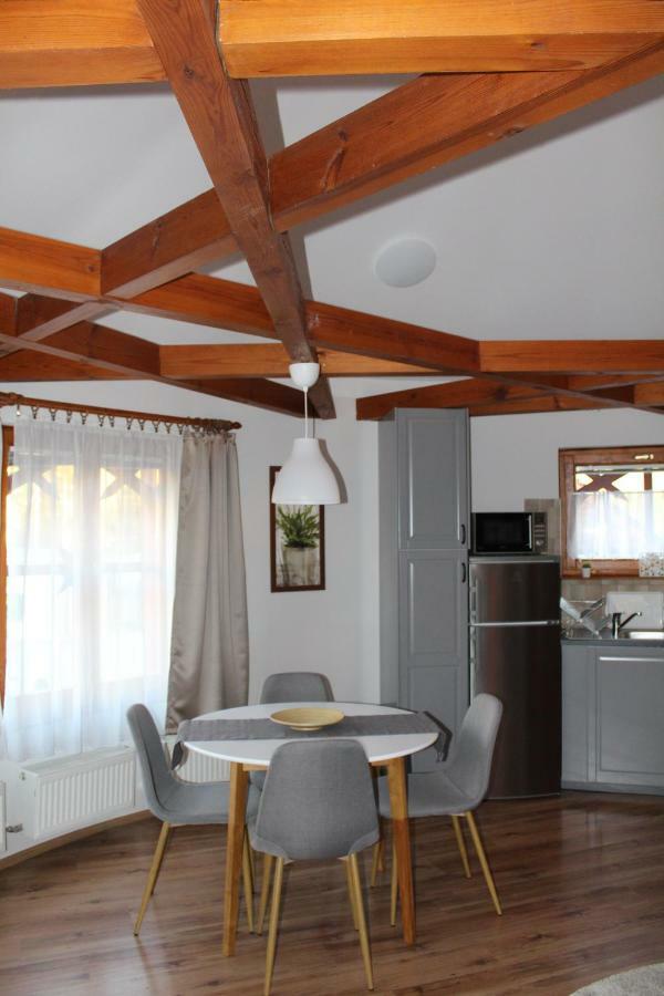 Danubia Apartman Esztergom Esterno foto