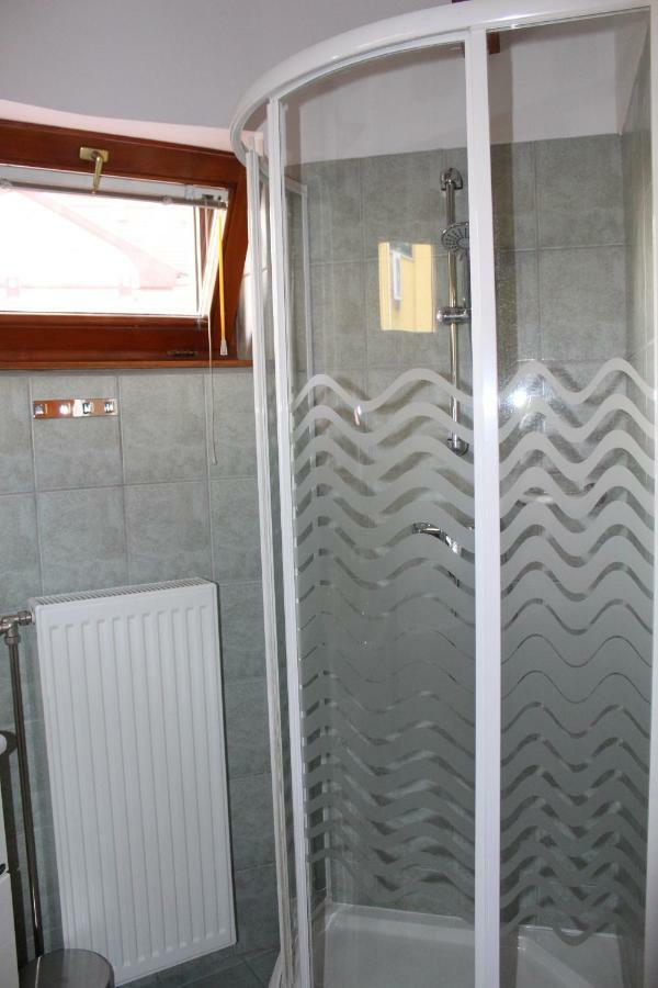 Danubia Apartman Esztergom Esterno foto